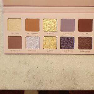 Wander Beauty | Suite Escape | Eye Shadow Palette